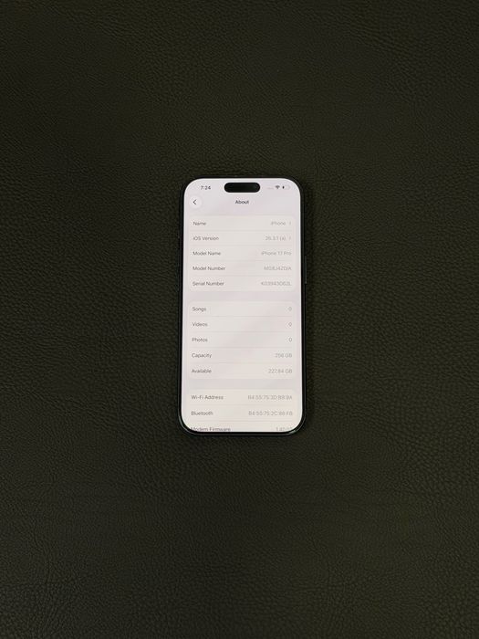 Продавам iPhone 17 PRO 87 цикъла