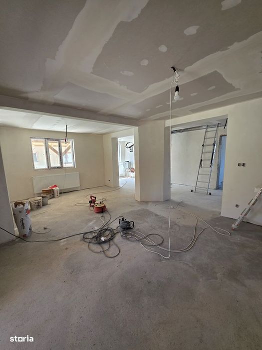 Vand casa la Belis, 800mp teren, la drumu principal, teren drept!