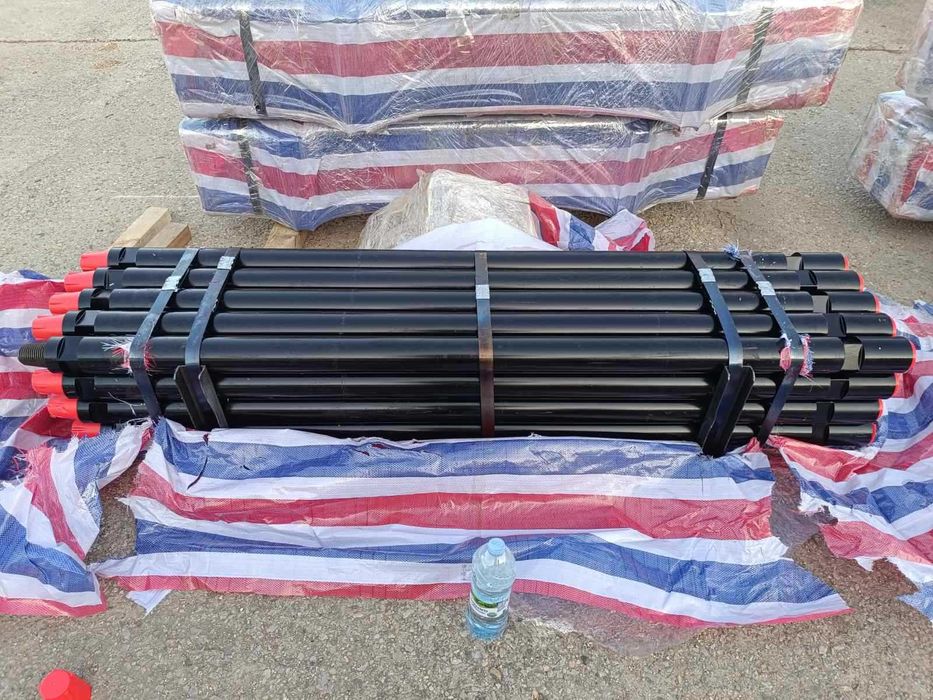 Сондажно оборудване-машина, корони,длета,щанги,лостове, пневмоудърници