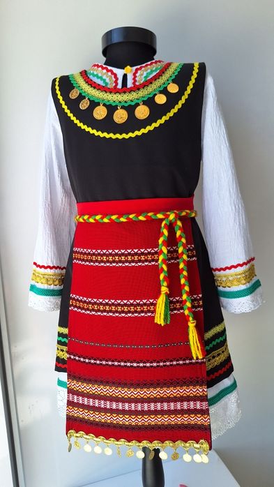 Детски носии за момиче