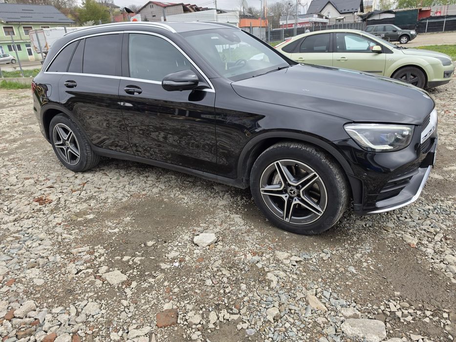 Mercedes glc 220. 4  matic