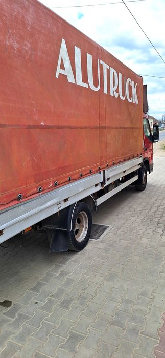 Autoutilitara Mitsubishi Canter