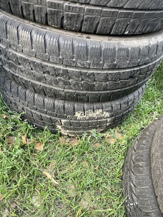 Vand anvelope R14/Iarna/M+S sau vara-de la 49ron