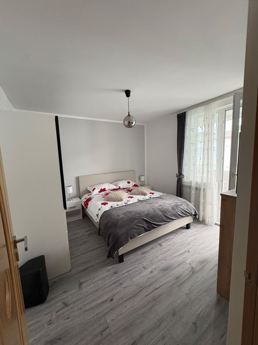 Inchiriez apartament 2 camere in regim hotelier