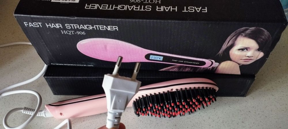 Perie electrica de îndreptat parul