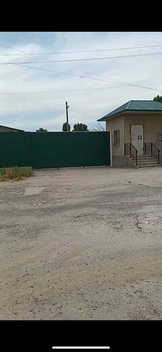 Сдаётся промышленная база 1.5 га в Чирчике — под склад и производство