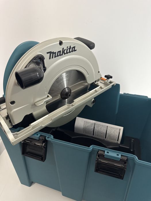 fierăstrău circular de mână Makita 5903R