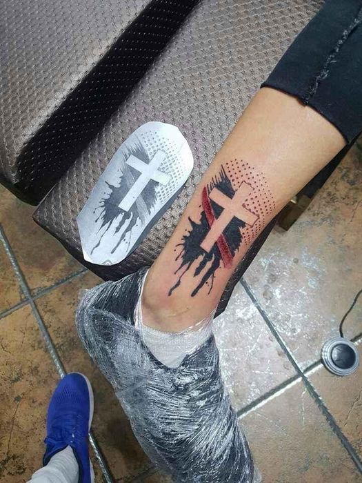 Realizez tatuaje permanente