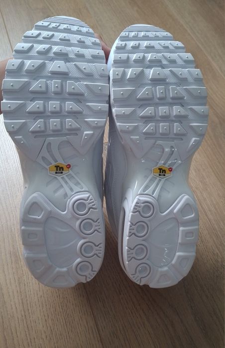 Nike Tn mărimea 42