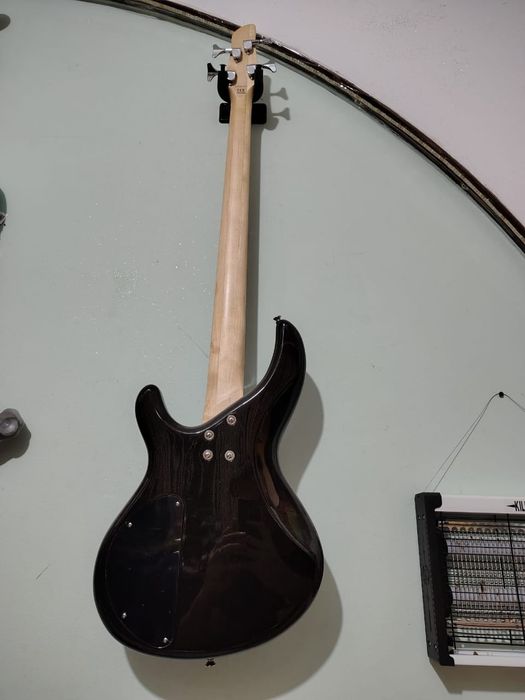 Обмен Бас гитара Aria pro 2