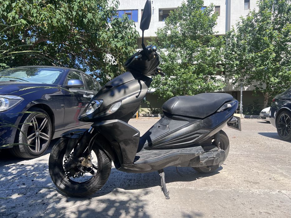 Malaguti F12R Phantom scuter 50cc