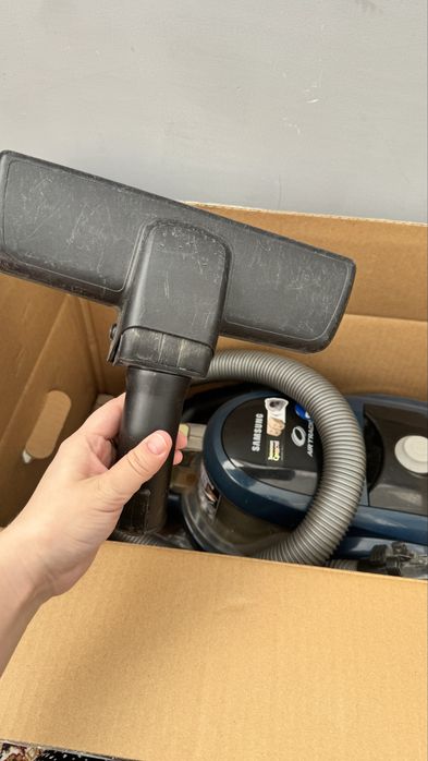 Продам пылесос samsung