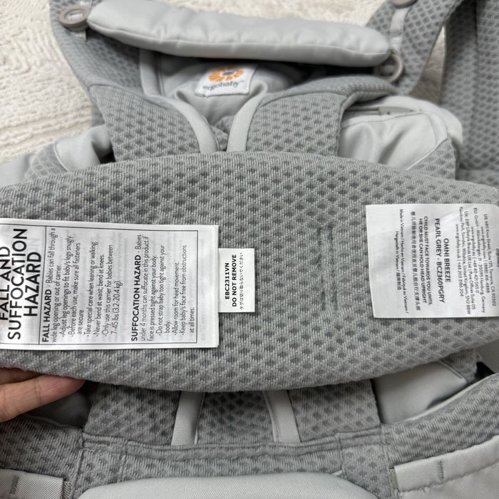 Ergobaby эргорюкзак с рождения до 4 лет новый!