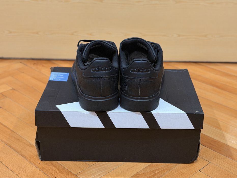 Мъжки обувки Adidas номер 42