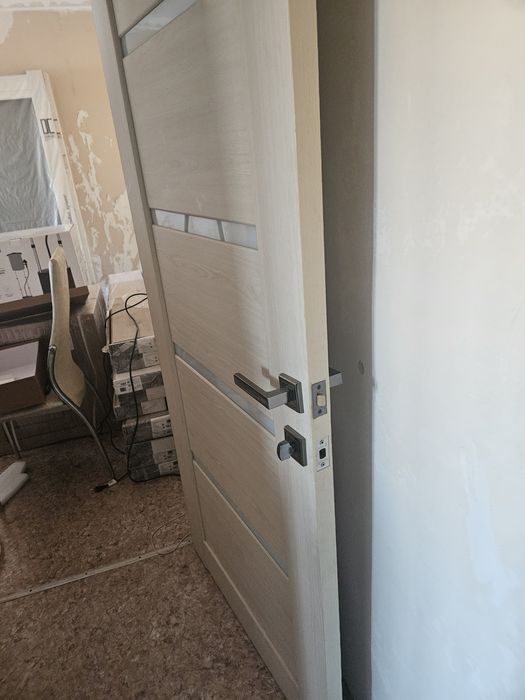 Двери б/у 60, 80