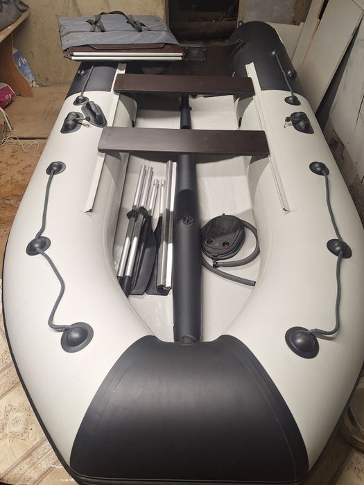 Лодка Ривера 3400 ск.