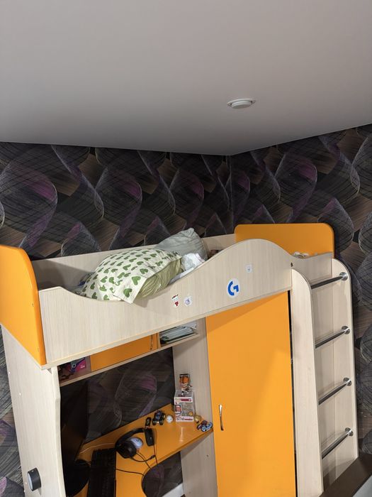 Продам кровать подростковую