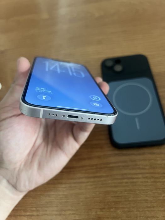 iPhone 13  128 gb