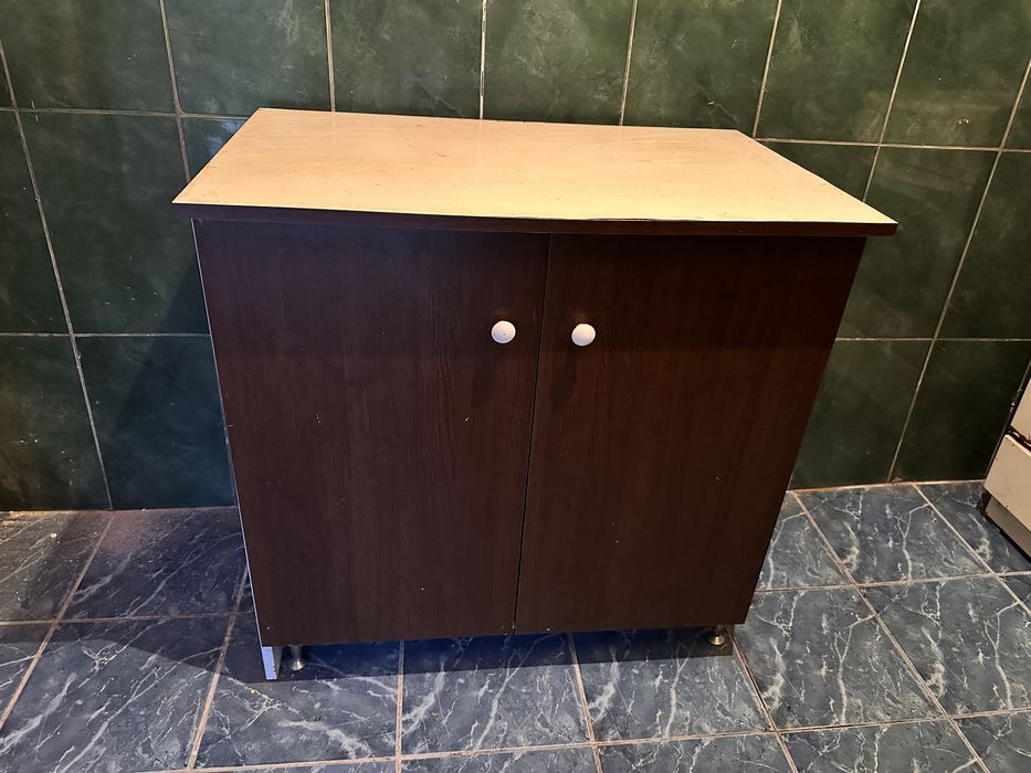 Donez dulapuri de bucatarie