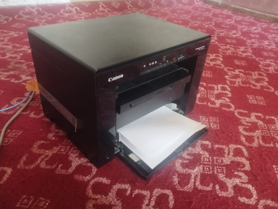 Canon mf 30 10 , yangidek deyarli ishlatilmagan, garantiyasi bor