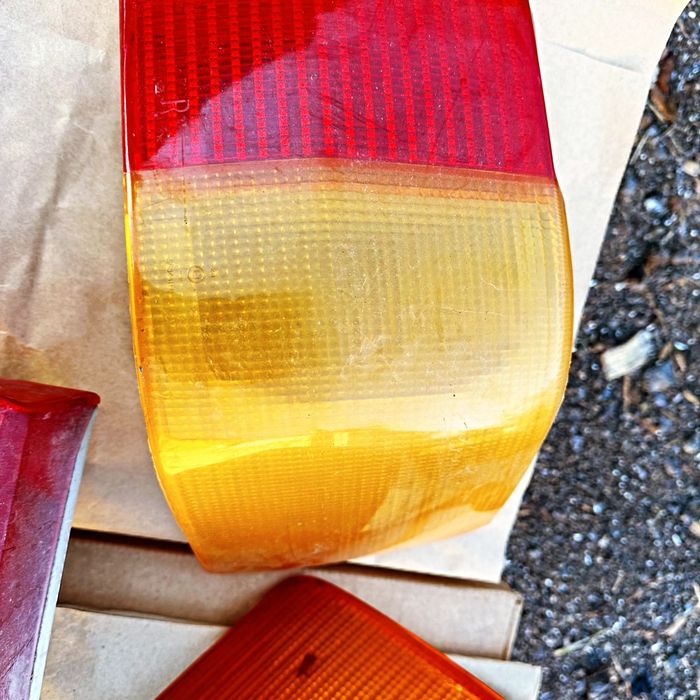 Запчасти ауди фонари