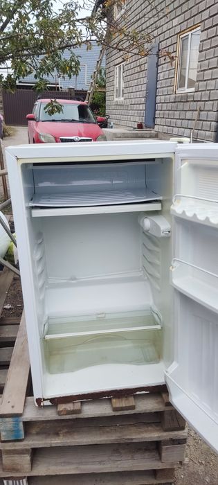 Холодильник  б/у то