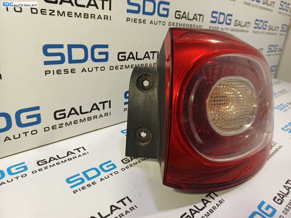Stop Lampa Tripla Dreapta Volkswagen Tiguan 2007 - 2011 Cod 5N0945096F [L1815]