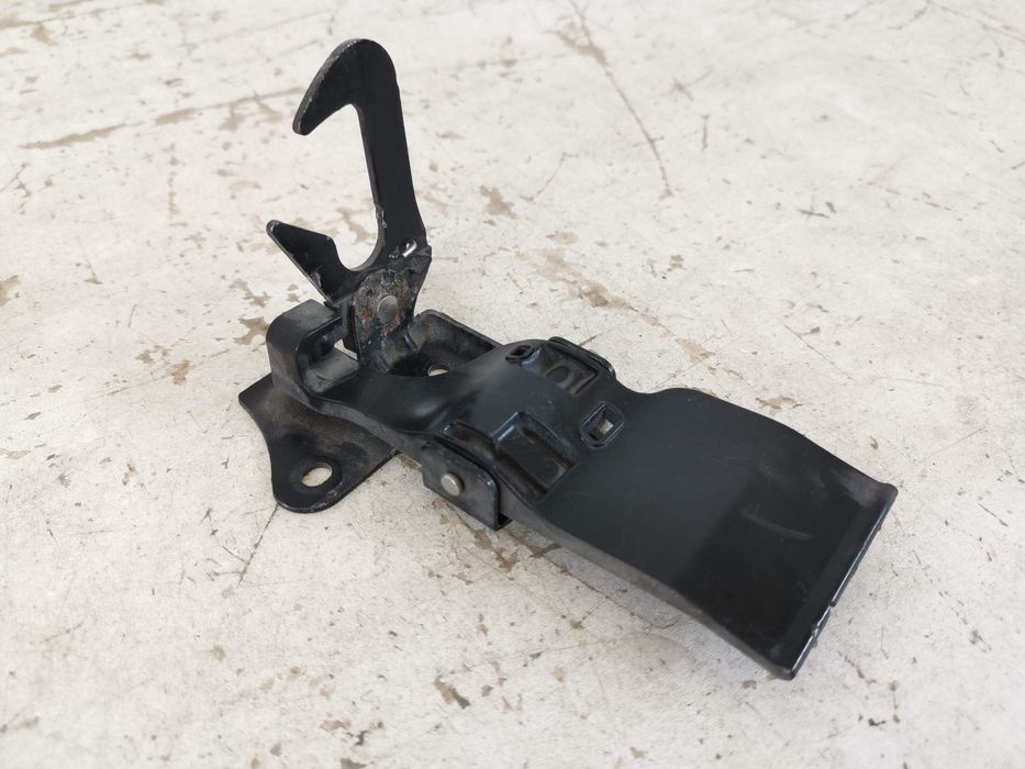 Ауди А8 / Audi A8 [ - ] Оригинален капак за отваряне, в добро състояни