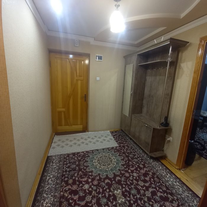 Сдаю 3 комнатную квартиру