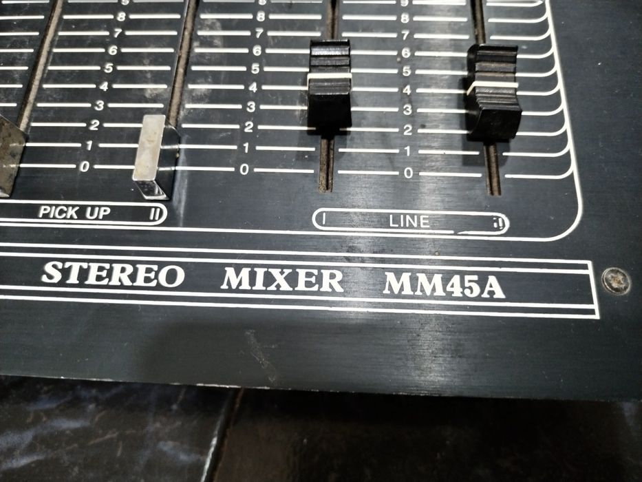 Mixer audio Stereo BST