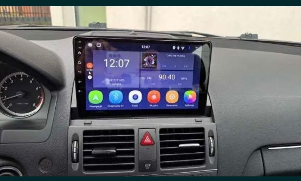 Multimedia za w204 c klassa