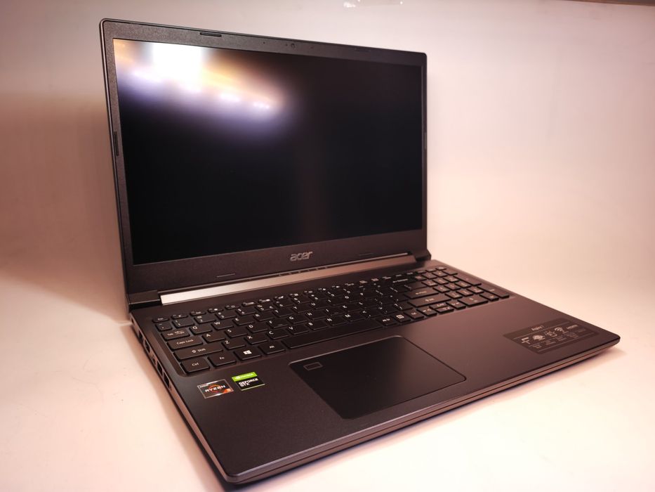 Acer Aspire 7 N19C5 AMD Ryzen 5 3550H 2.1Ghz GTX 1650Ti 4GB | #D93147