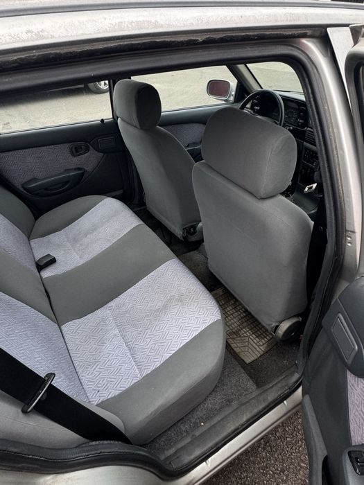 Daewoo Cielo Executive 2005,benzina 1498,89.501 km