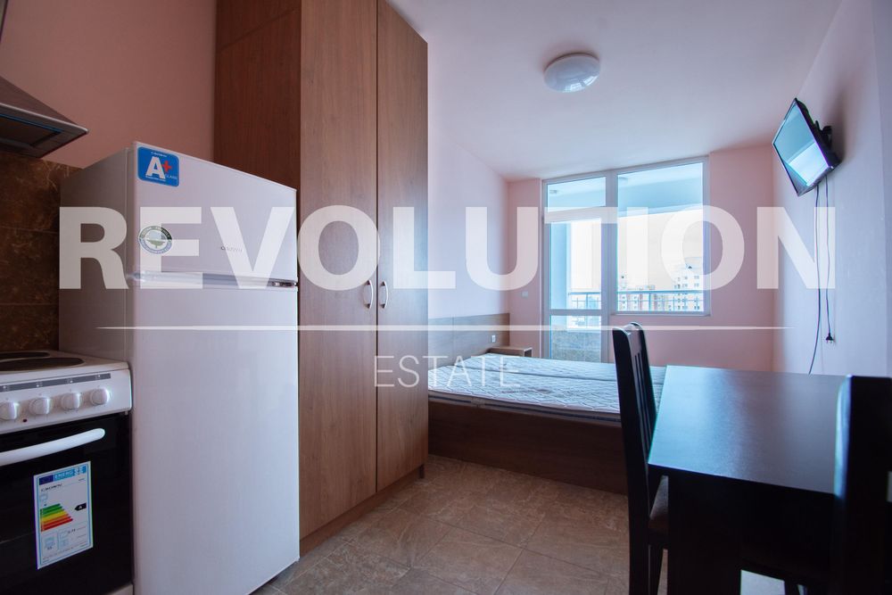 Дава се под наем Едностаен апартамент в София, Студентски град - 45 кв.м за 450 € - Снимка #1