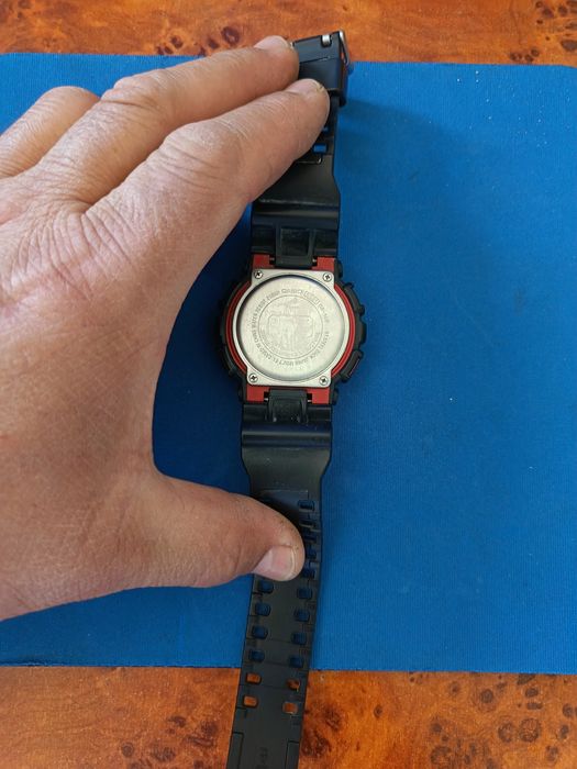 Три броя Casio G-Shock