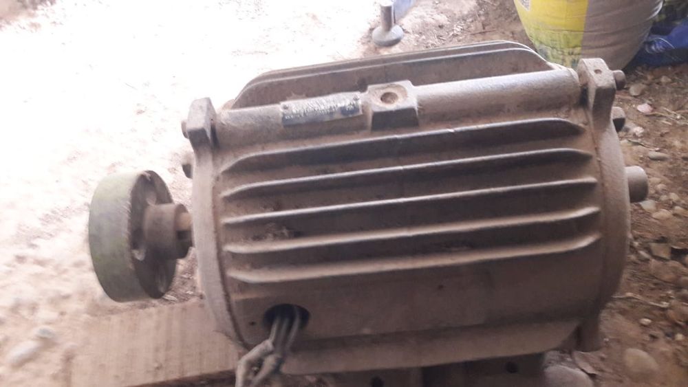 Двигатель асинхронный