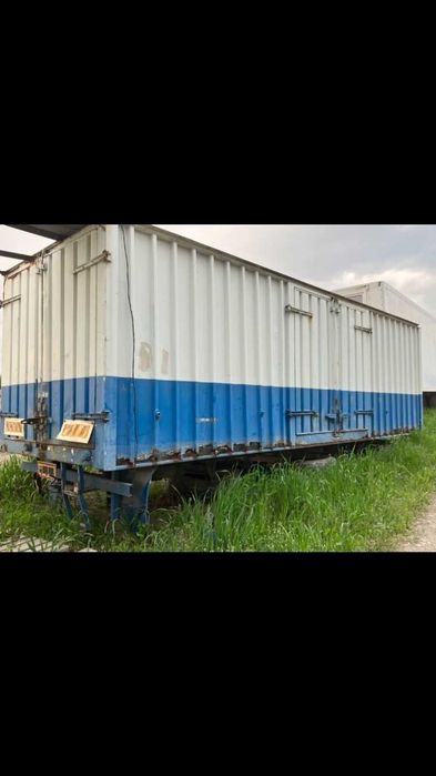 Фургон с колела 7м x 2.50м на шаси