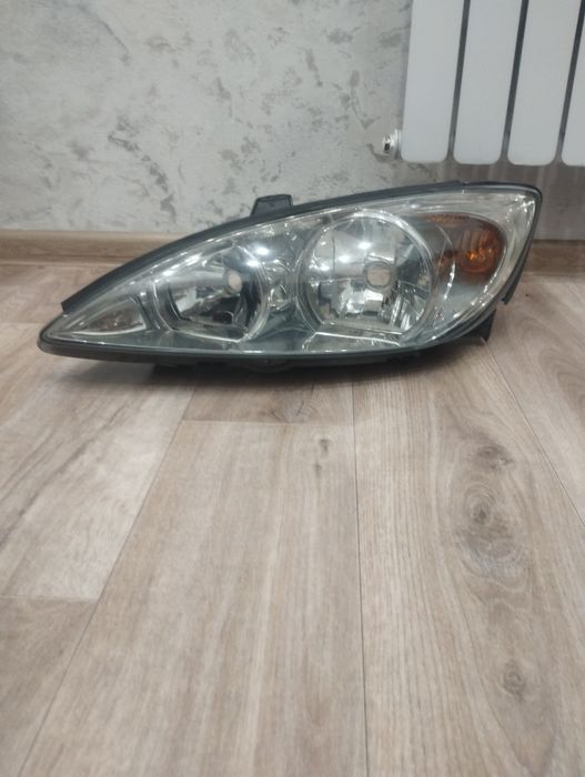 Продам фару Камри 30