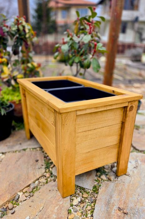 Дървени кашпи/саксии/плантери за двор, градина или тераса