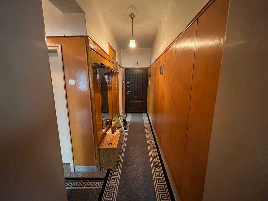 Продава се Тристаен апартамент в Кюстендил, Бузлуджа - 96 кв.м за 969 €/кв.м - Снимка #2