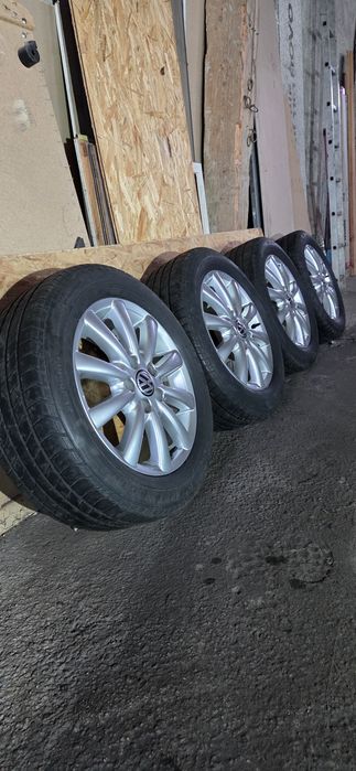 VW PASSAT  джанти със летни гуми  215/55/16  7J×16  ET59  5×112