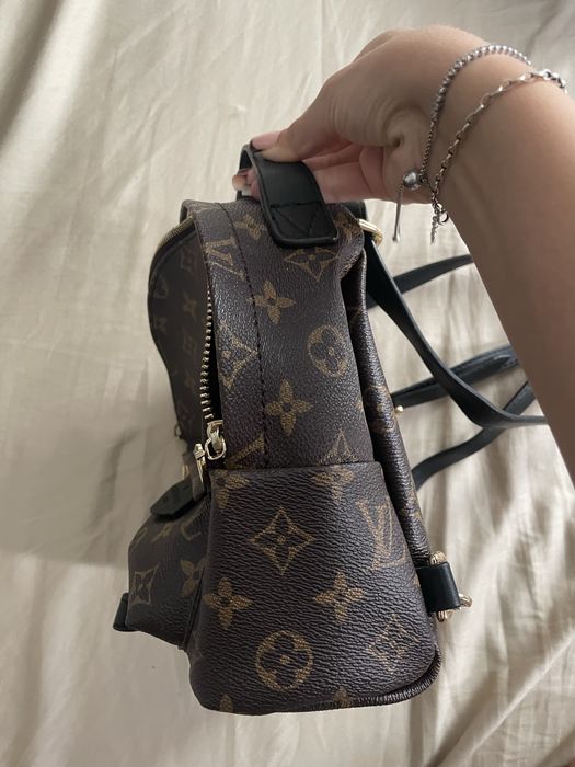 Louis Vuitton малка раничка