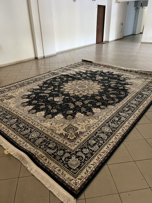 Covor persan cu 4p3 nou