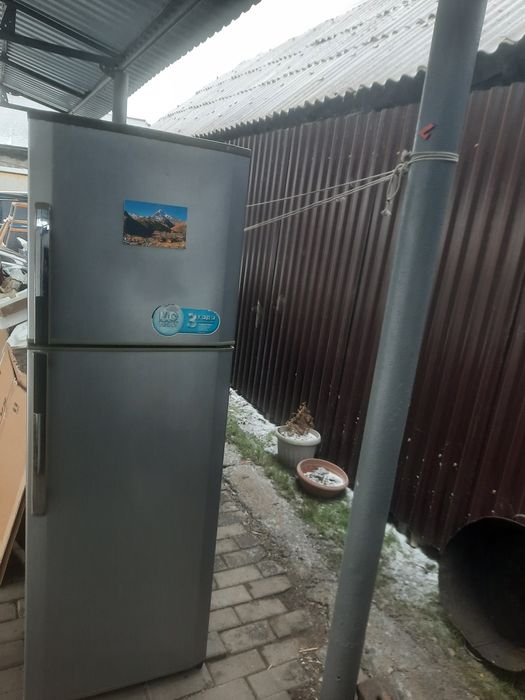 Продам холодильник LG