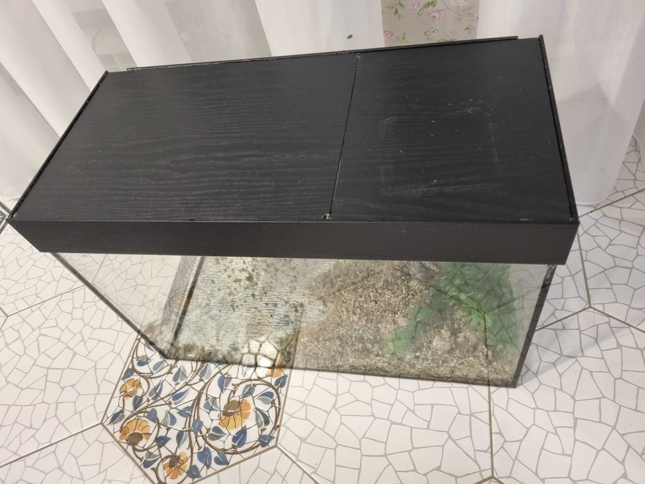 Аквариум  для рыбок