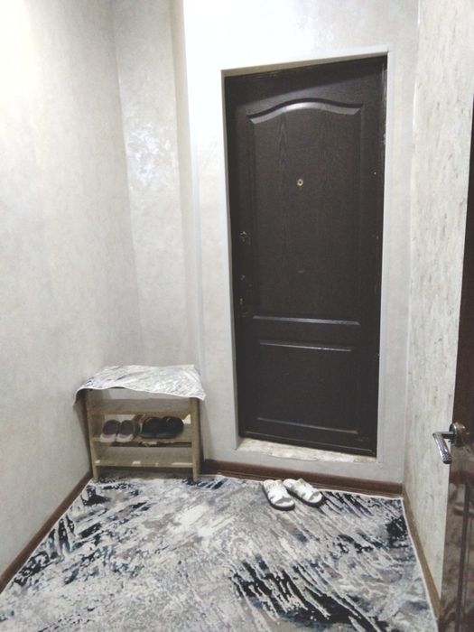 Чирчик 9мкр 1/1/ 4 38квм 30000у.е