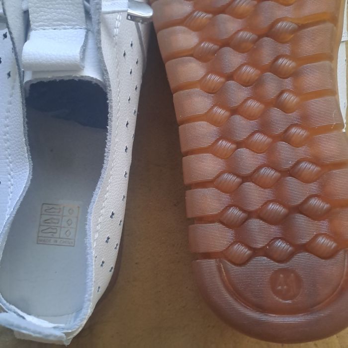 НАМАЛЕНИ Мъжки кожени обувки НОВИ 44 номер