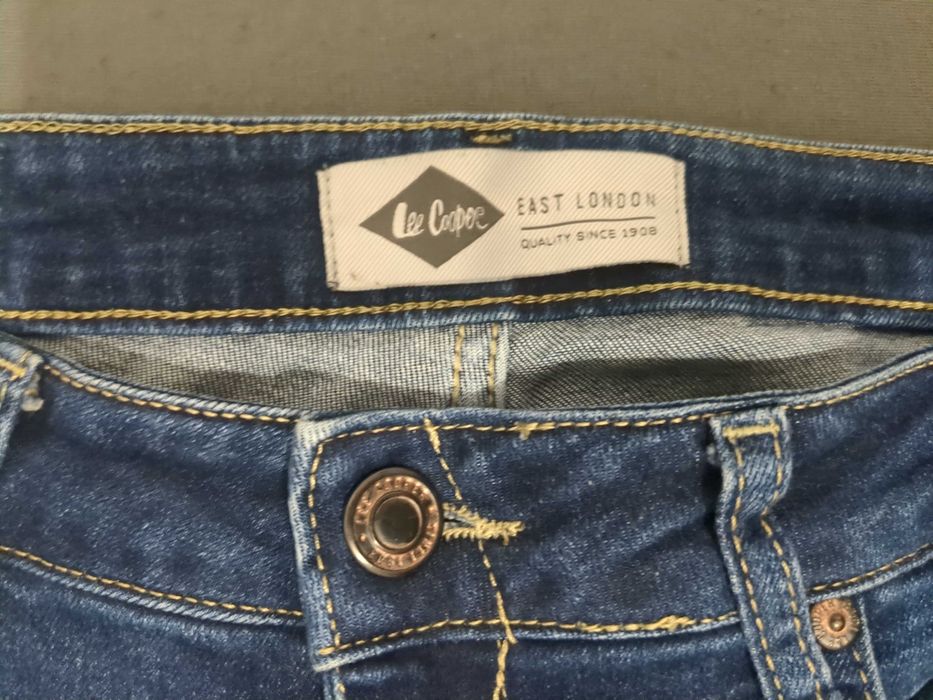 Blugi Lee Cooper, Terry boyfriend, damă