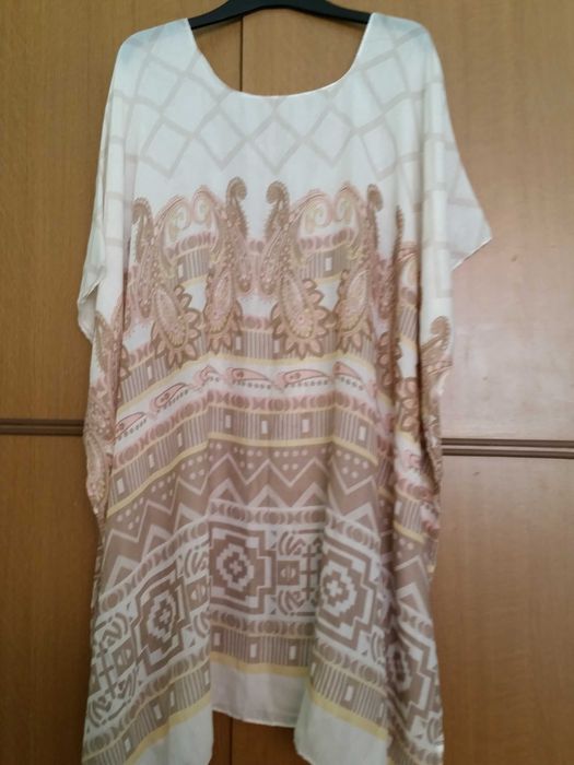 Блузи нови, свежи, красиви и парео-ххл-Намалени!