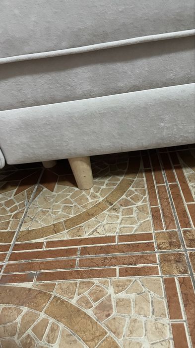 Продаю почти новый диван